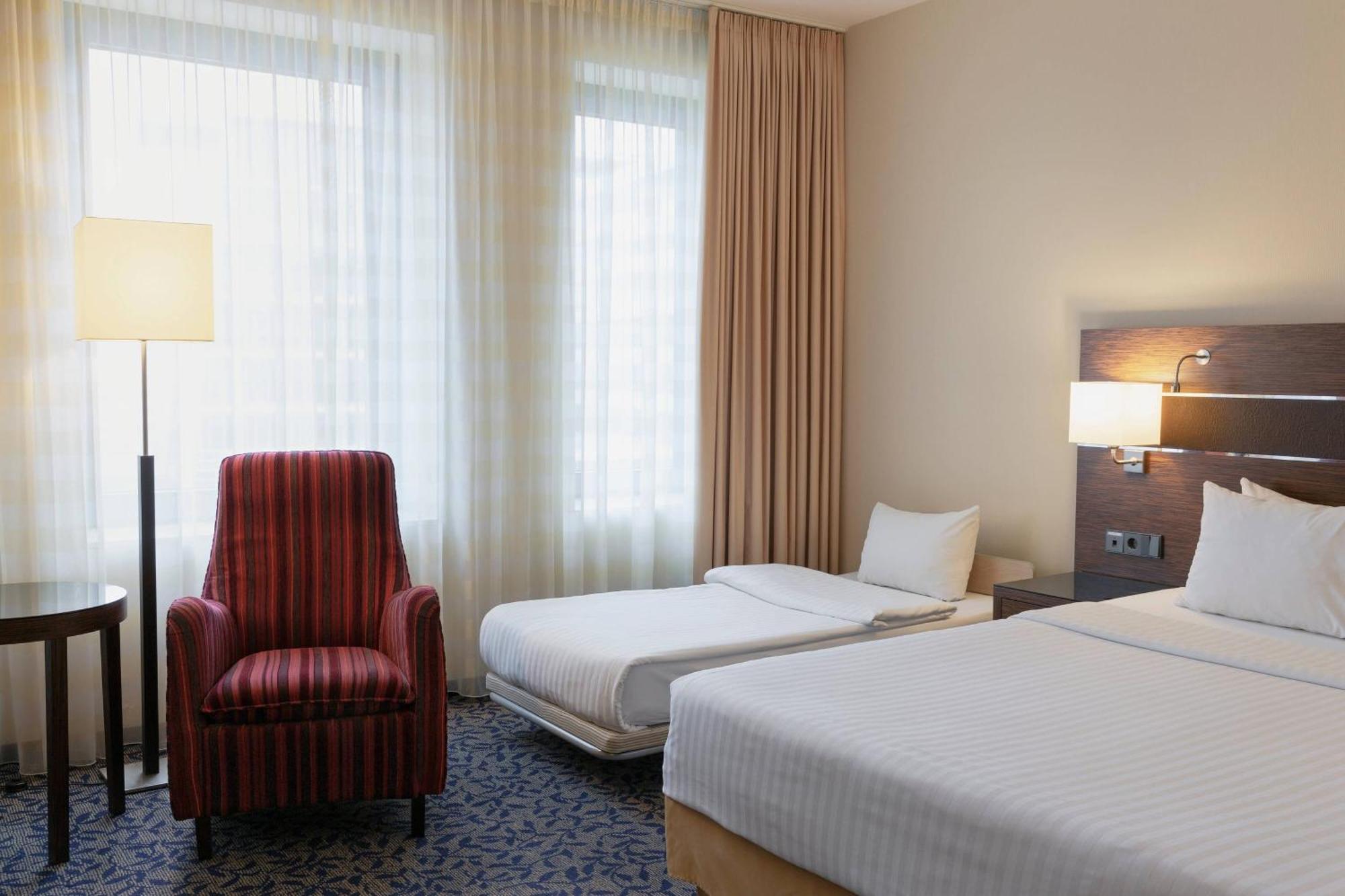 Courtyard By Marriott Vienna Prater/Messe Hotel Bagian luar foto