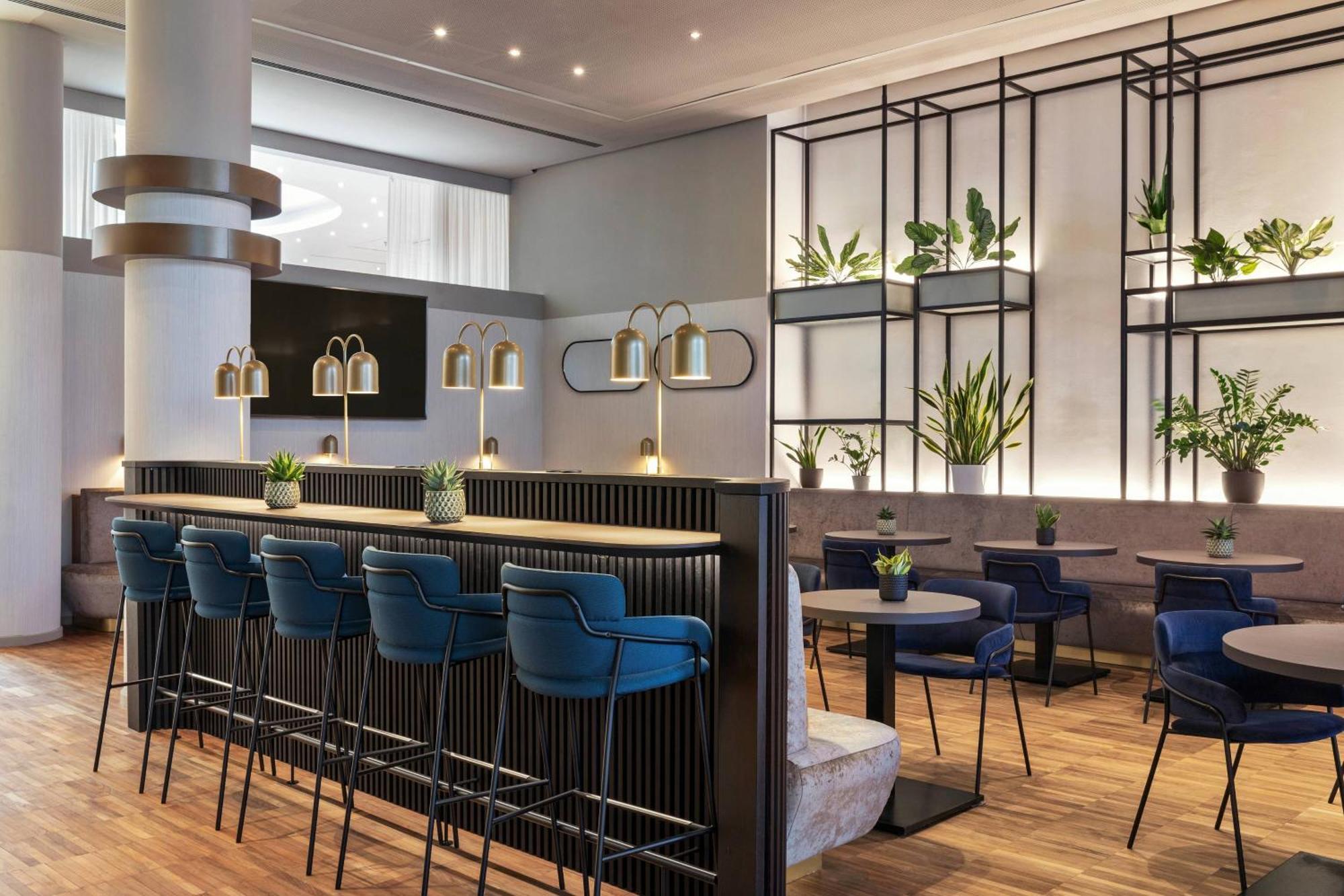 Courtyard By Marriott Vienna Prater/Messe Hotel Bagian luar foto