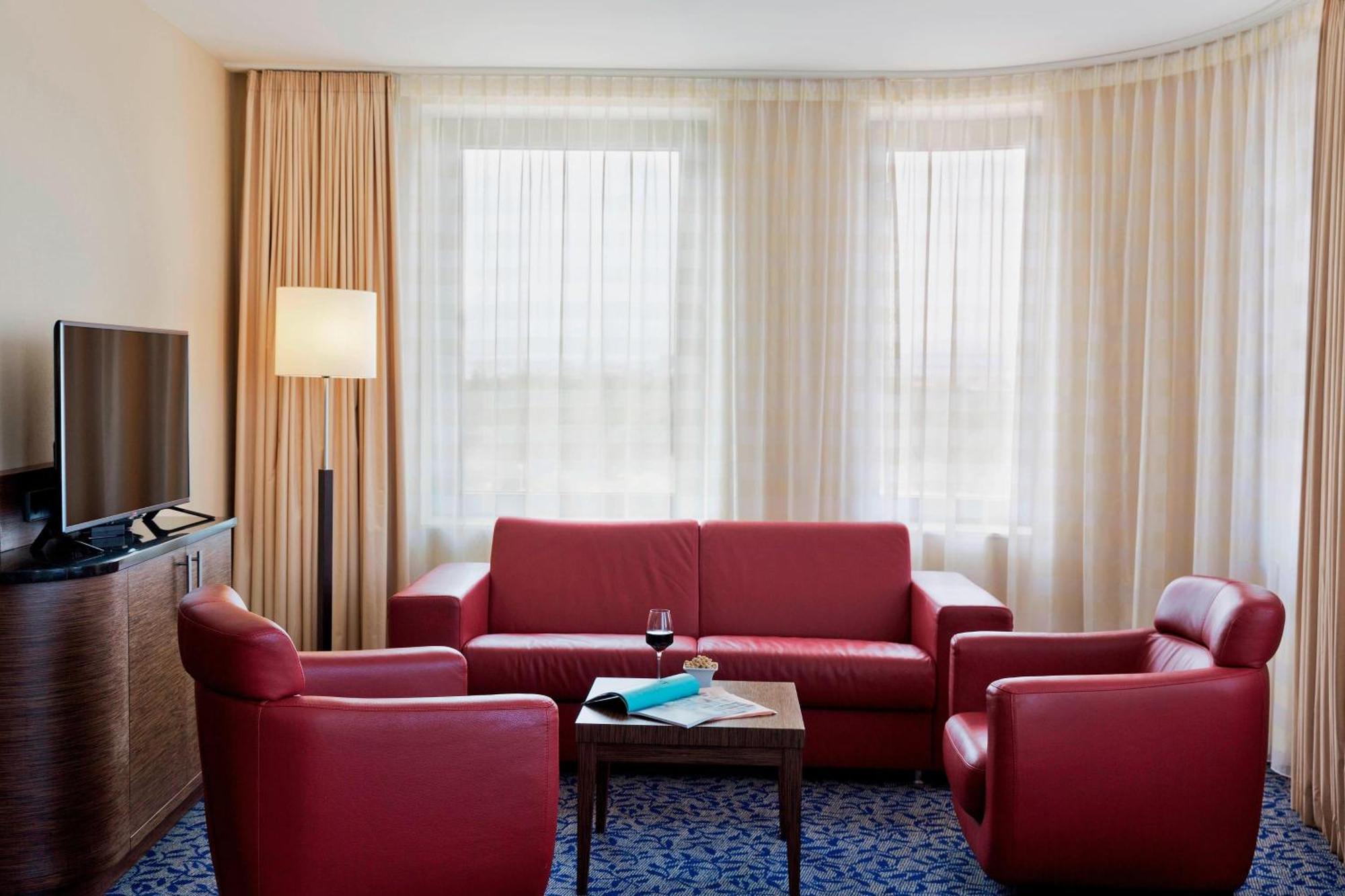 Courtyard By Marriott Vienna Prater/Messe Hotel Bagian luar foto